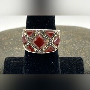 Vintage Garnet & Marcasite 925 Sterling Silver Ring